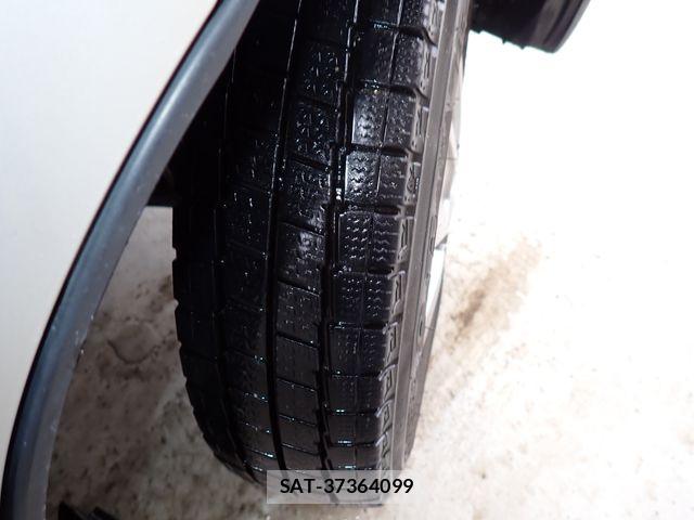 Suzuki EVERY 2015-06 7357682-22