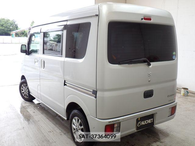 Suzuki EVERY 2015-06 7357682-2