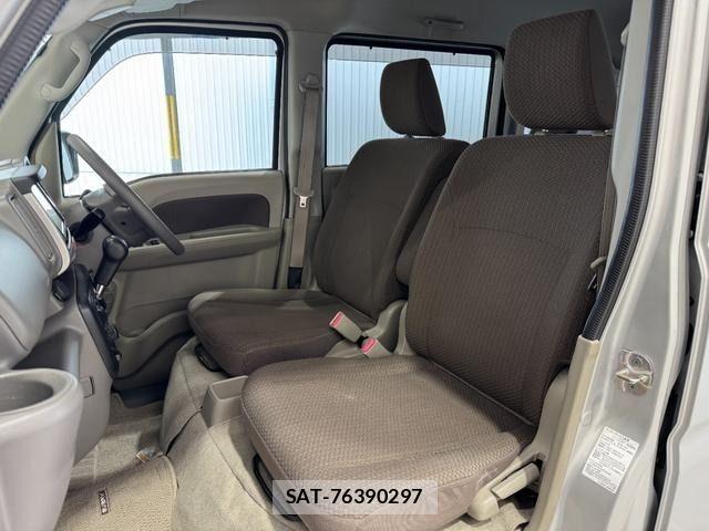 Suzuki EVERY 2018-01 7357694-11