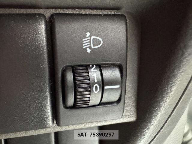 Suzuki EVERY 2018-01 7357694-27