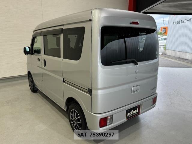 Suzuki EVERY 2018-01 7357694-3
