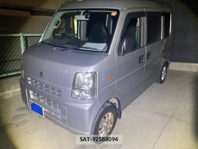 Suzuki EVERY 2011-01 7392111-1