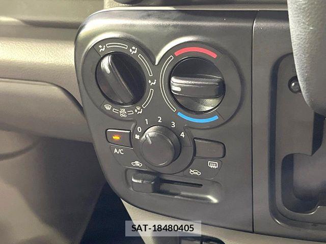 Suzuki EVERY 2023-06 7392101-4
