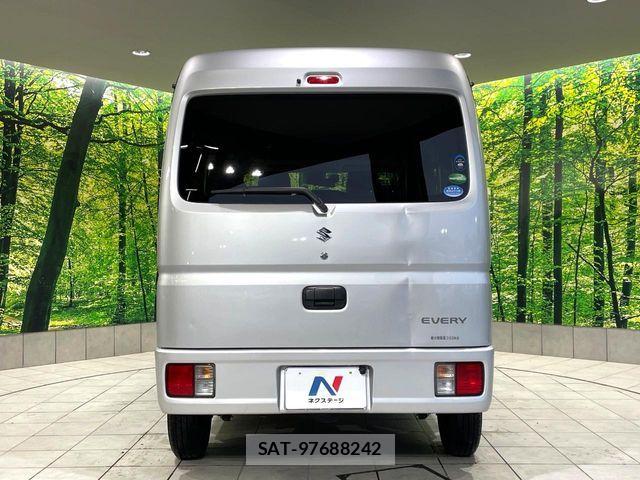 Suzuki EVERY 2017-03 7392104-14