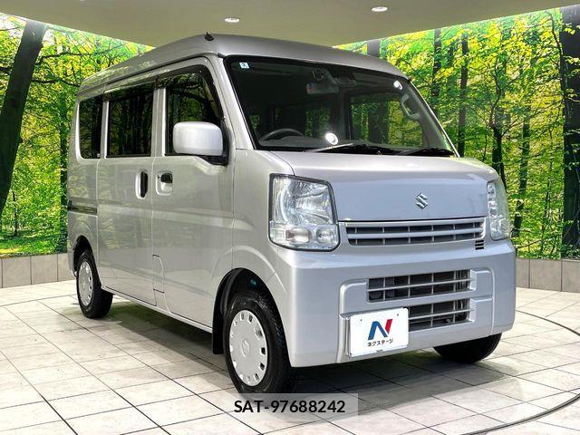 Suzuki EVERY 2017-03 7392104-15