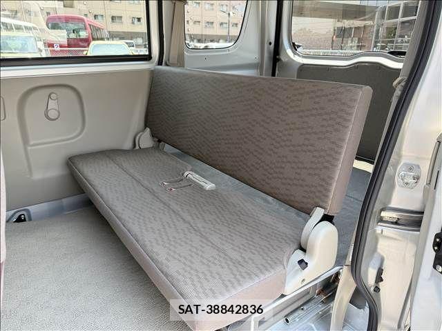 Suzuki EVERY 2019-07 7454216-9