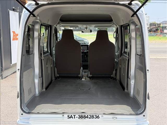 Suzuki EVERY 2019-07 7454216-17