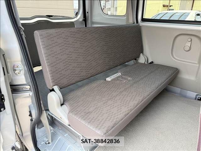 Suzuki EVERY 2019-07 7454216-25