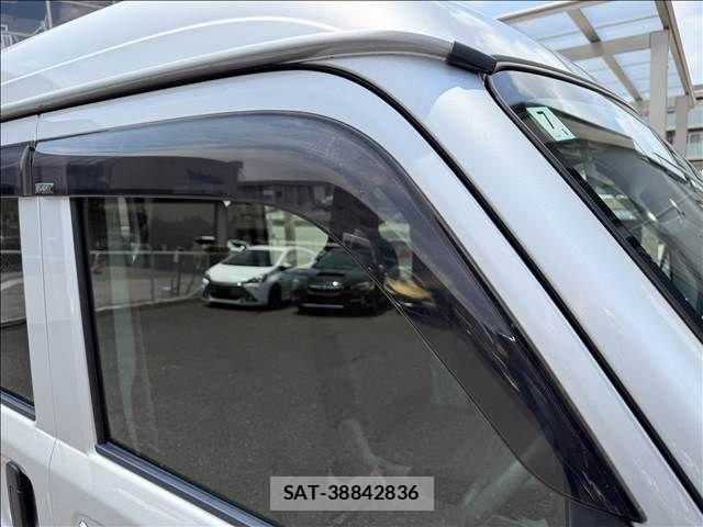 Suzuki EVERY 2019-07 7454216-29