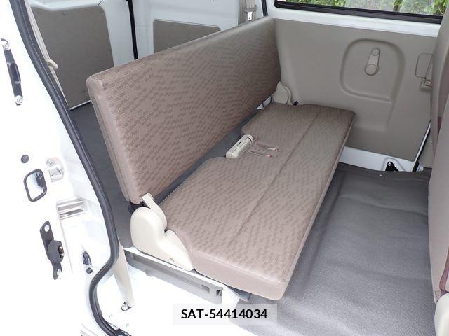 Suzuki EVERY 2022-03 7454209-11