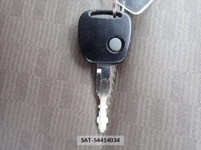 Suzuki EVERY 2022-03 7454209-3