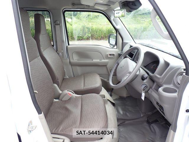 Suzuki EVERY 2022-03 7454209-4