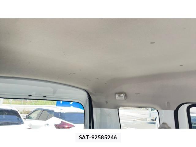 Suzuki EVERY 2011-01 7454219-20