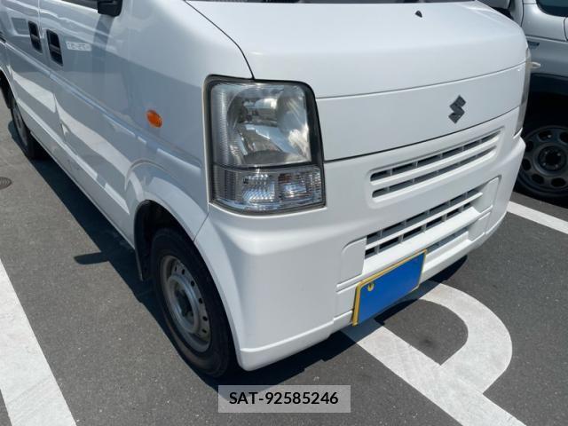 Suzuki EVERY 2011-01 7454219-3