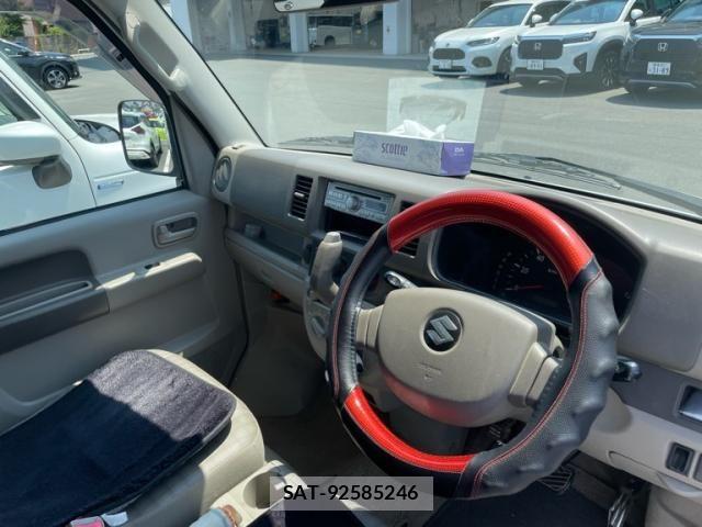 Suzuki EVERY 2011-01 7454219-6