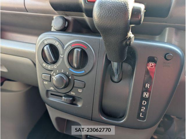Suzuki EVERY 2019-09 7454218-17
