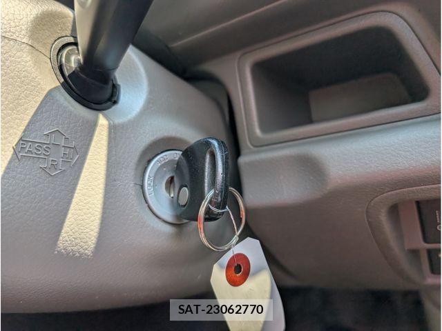 Suzuki EVERY 2019-09 7454218-20
