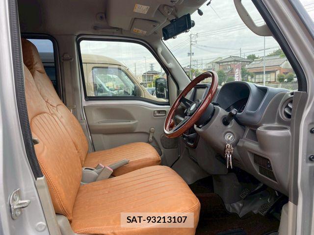Suzuki EVERY 2016-02 7454204-11