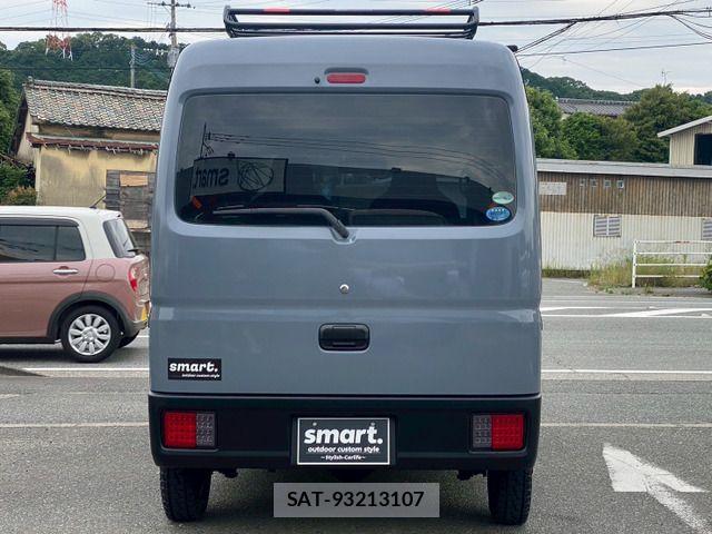 Suzuki EVERY 2016-02 7454204-6