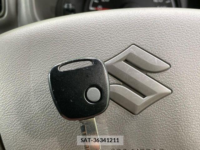 Suzuki EVERY 2020-02 7454207-4