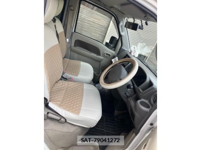 Suzuki EVERY 2018-09 7508636-11