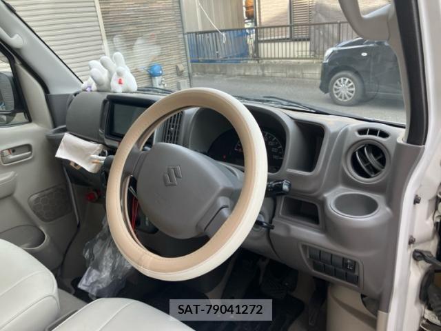 Suzuki EVERY 2018-09 7508636-12