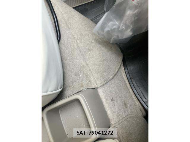 Suzuki EVERY 2018-09 7508636-23
