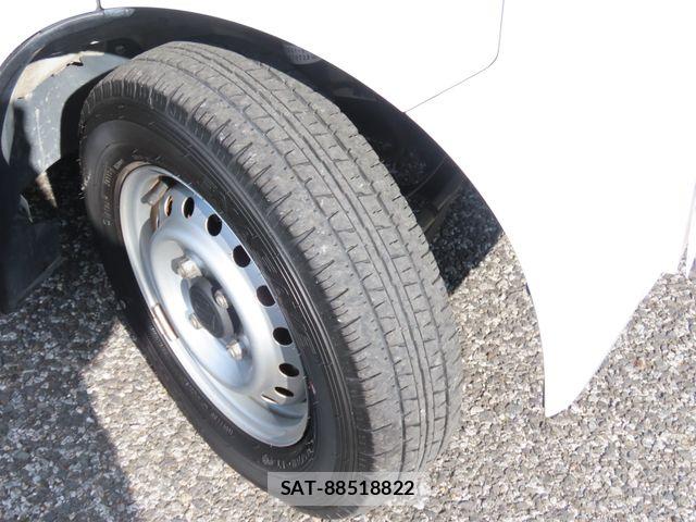 Suzuki EVERY 2021-10 7500504-17