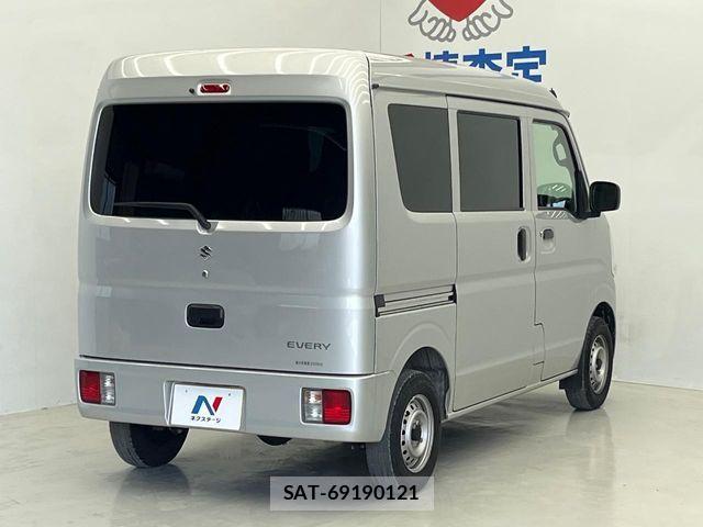 Suzuki EVERY 2023-11 7500500-16