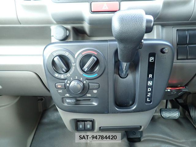 Suzuki EVERY 2022-03 7508629-9