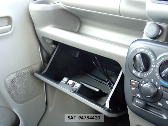 Suzuki EVERY 2022-03 7508629-13