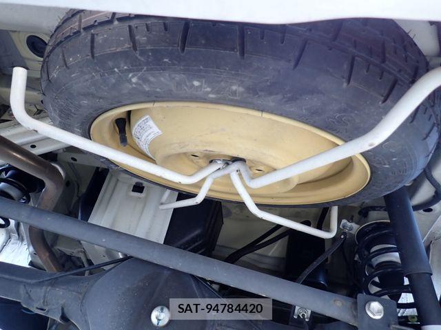 Suzuki EVERY 2022-03 7508629-17