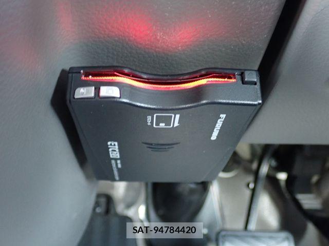 Suzuki EVERY 2022-03 7508629-5