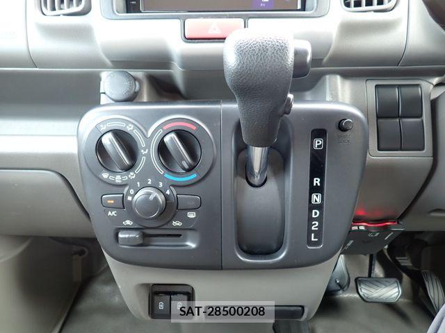 Suzuki EVERY 2022-03 7508628-9