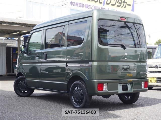 Suzuki EVERY 2018-10 7562092-3