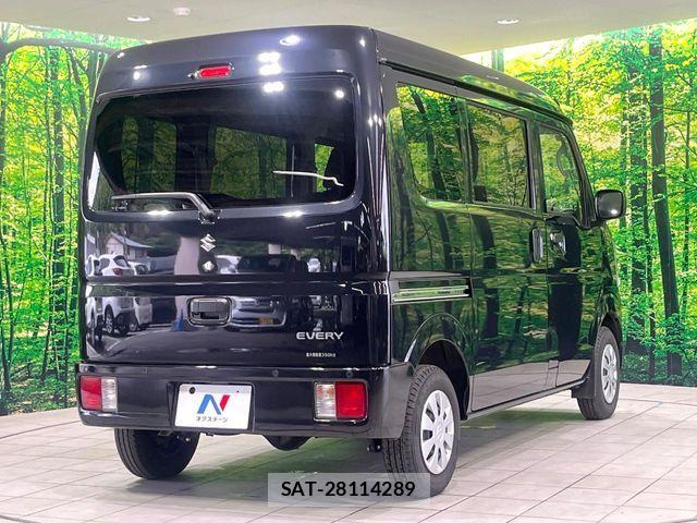 Suzuki EVERY 2025-02 7562091-16