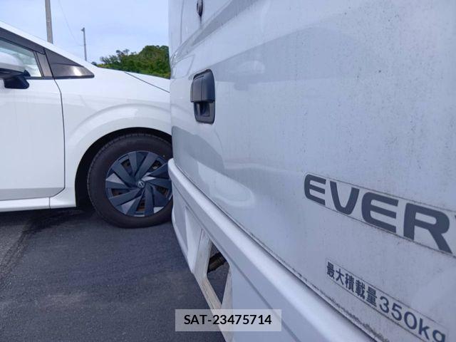 Suzuki EVERY 2020-05 7616484-11