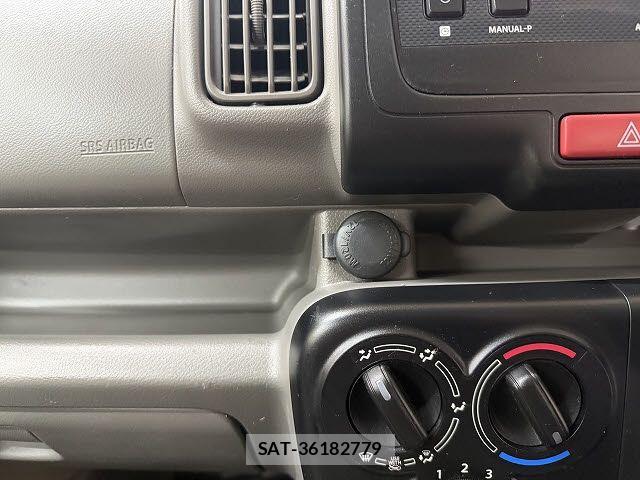 Suzuki EVERY 2017-12 7616479-11