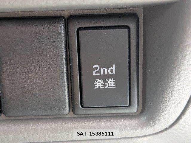 Suzuki EVERY 2017-03 7616476-4