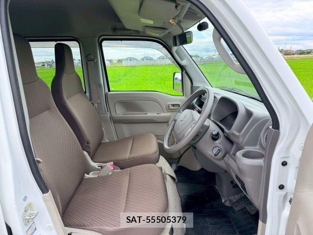 Suzuki EVERY 2018-04 7616486-12