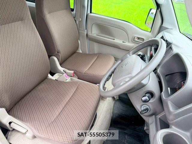 Suzuki EVERY 2018-04 7616486-15