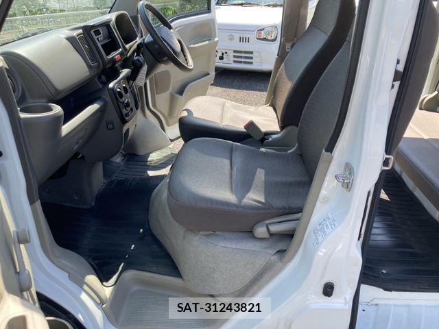 Suzuki EVERY 2019-11 7616483-9