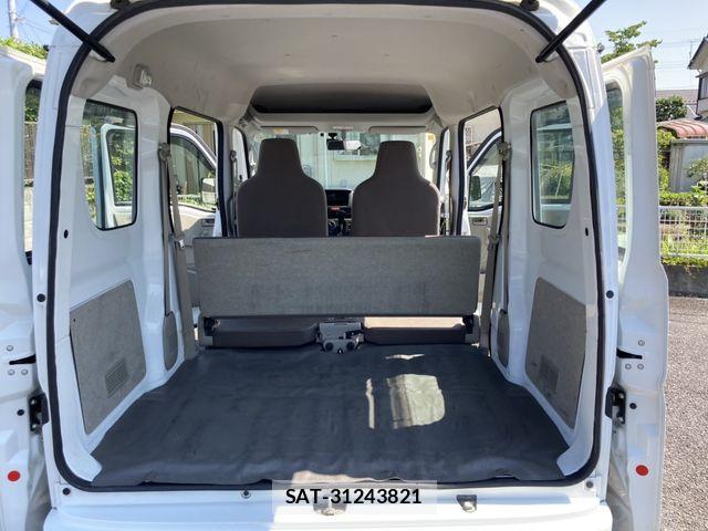 Suzuki EVERY 2019-11 7616483-11