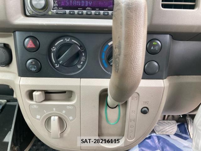 Suzuki EVERY 2008-11 7616490-14