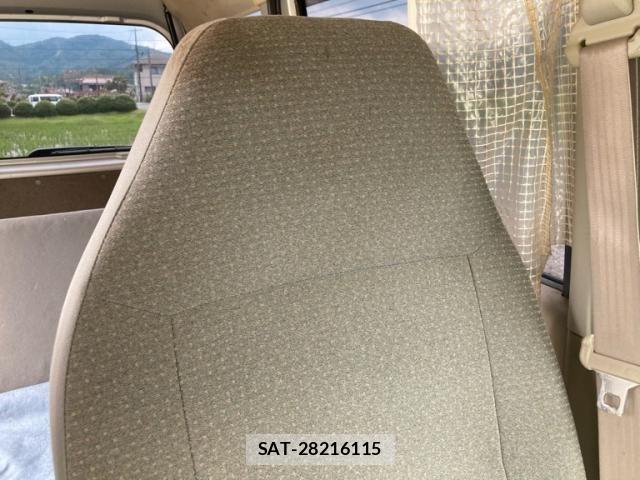 Suzuki EVERY 2008-11 7616490-18