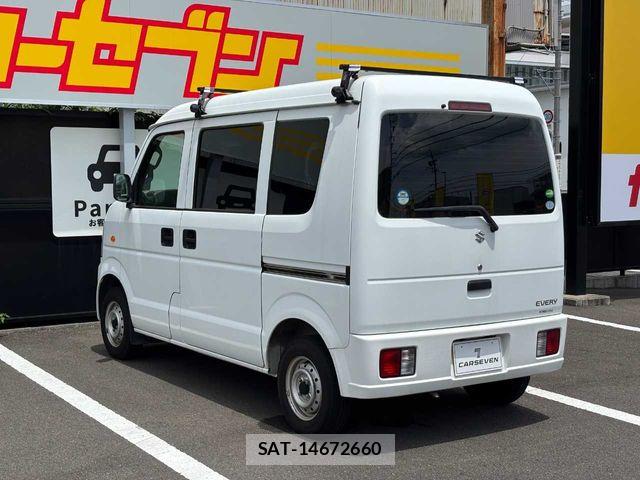 Suzuki EVERY 2014-06 7616487-24