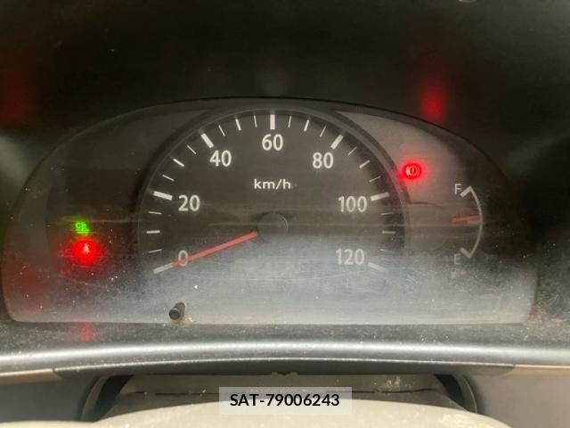 Suzuki EVERY 2011-01 7723213-17