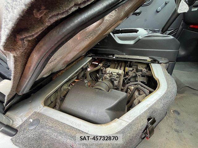 Suzuki EVERY 2004-11 7723212-27