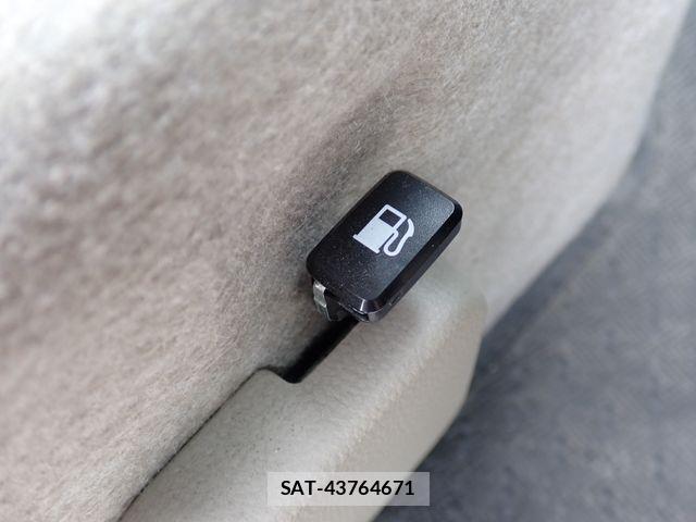 Suzuki EVERY 2022-04 7723196-24