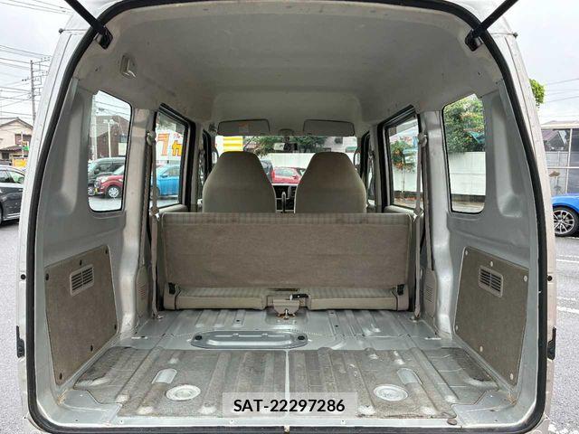 Suzuki EVERY 2010-04 7723205-15